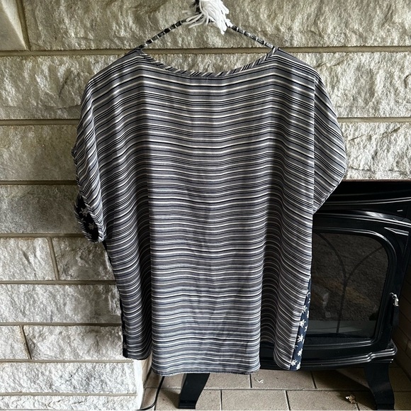 Alfani mixed print short sleeve polyester blouse navy blue cream size 14 - Picture 5 of 7